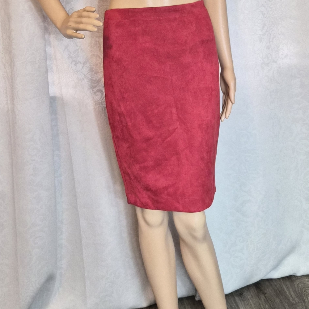 T Tahari Red Faux Suede Pencil Skirt